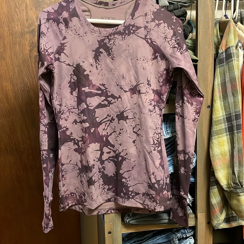 Fleo foundation tee
